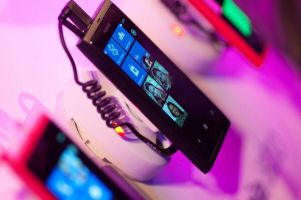 Nokian yhtiökokous päättyi - Microsoft-kaupat hyväksyttiin lähes yksimielisesti